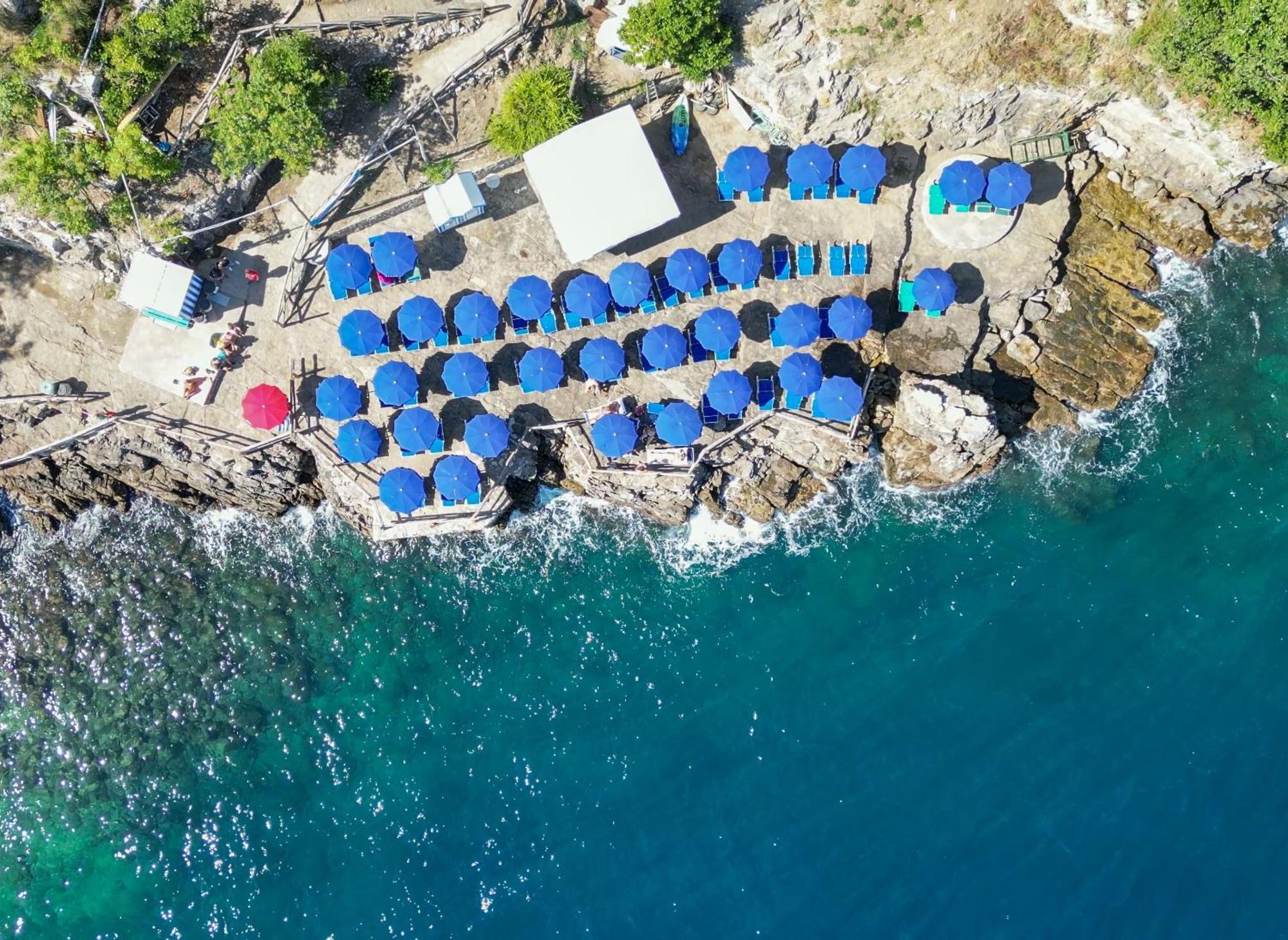 Village Camping Santa Fortunata - Campogaio Sorrento Exterior photo